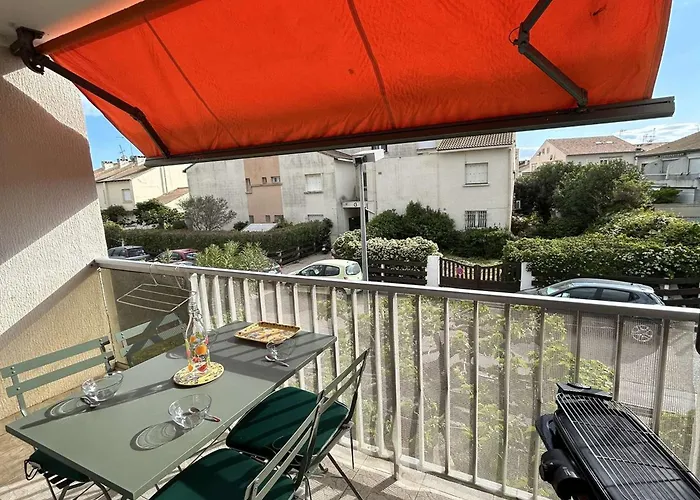T2 Climatise Avec Garage Et Terrasse Au Grau-du-roi, 6 Couchages, Proche - Fr-1-250-267 * Le Grau-du-Roi