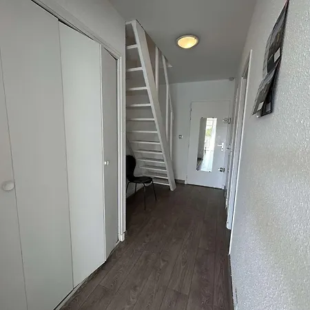 Appartement T2 Climatisé Avec Garage Et Terrasse Au Grau-du-roi, 6 Couchages, Proche - Fr-1-250-267 Le Grau-du-Roi